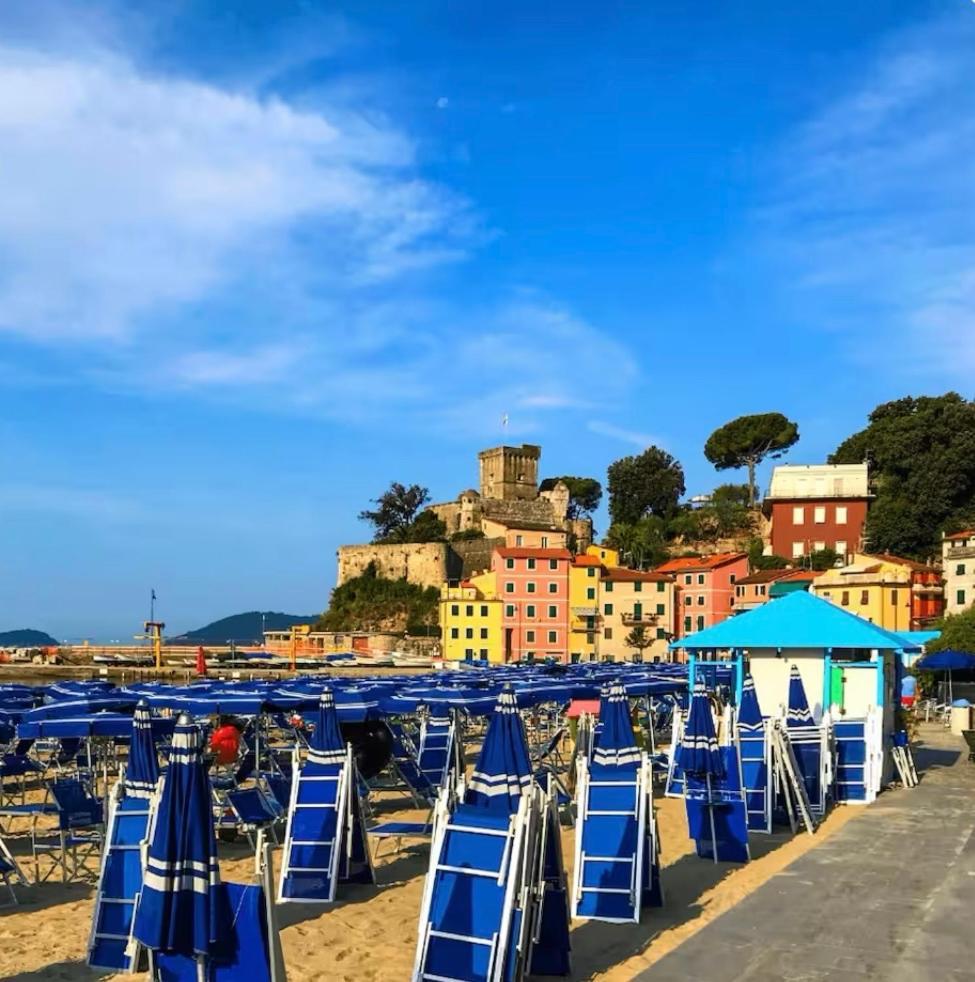 La Camera A Due Passi Dal Mare San Terenzo Esterno foto